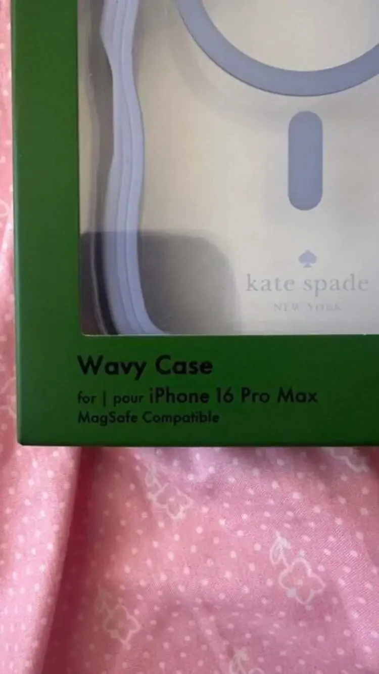 Kate Spade Wavy Case with‎ MagSafe for iPhone 16 Pro Max - Periwinkle